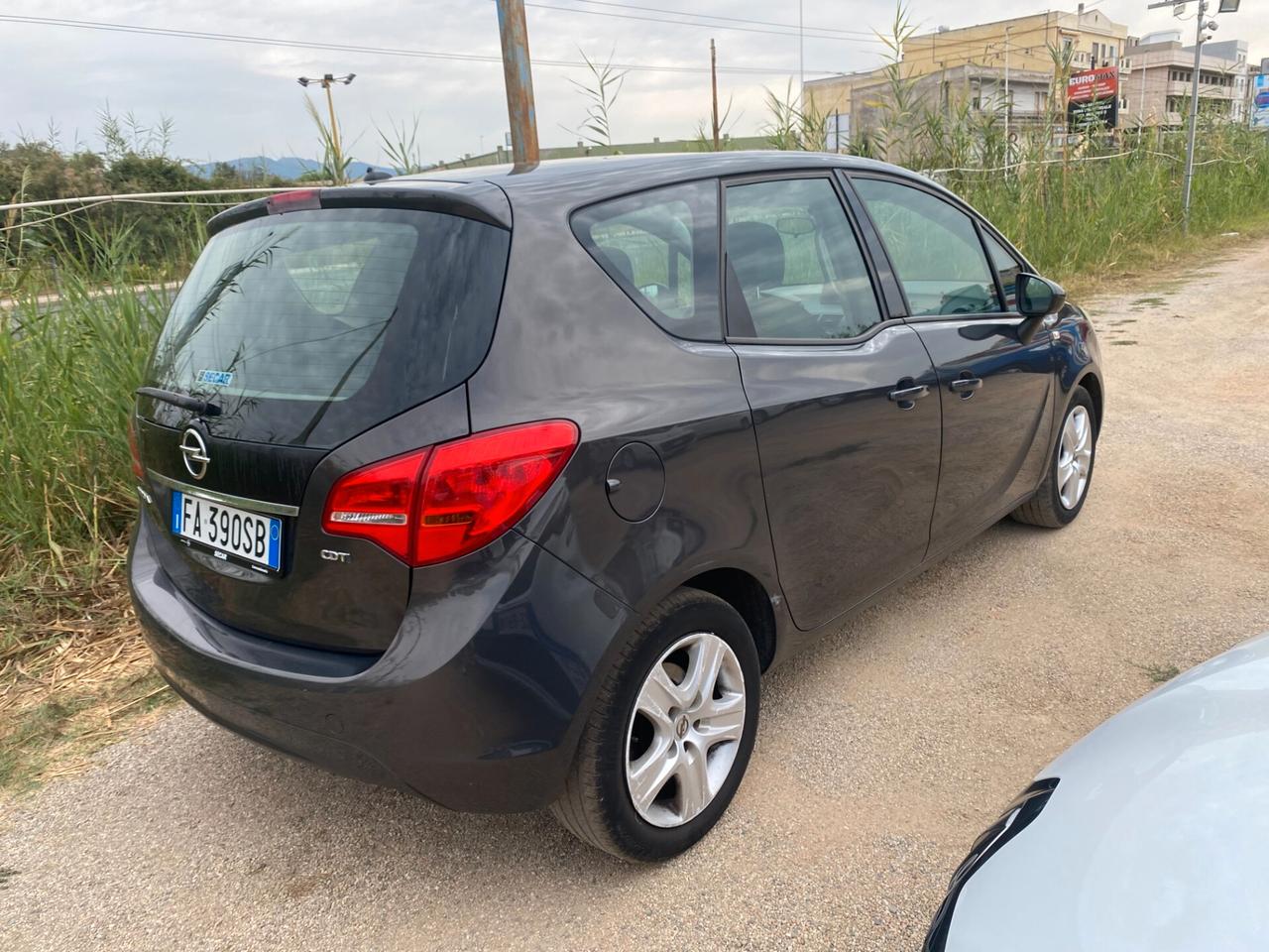 OPEL MERIVA 1.3 MJT 95CV ANNO 2015 GARANTITA
