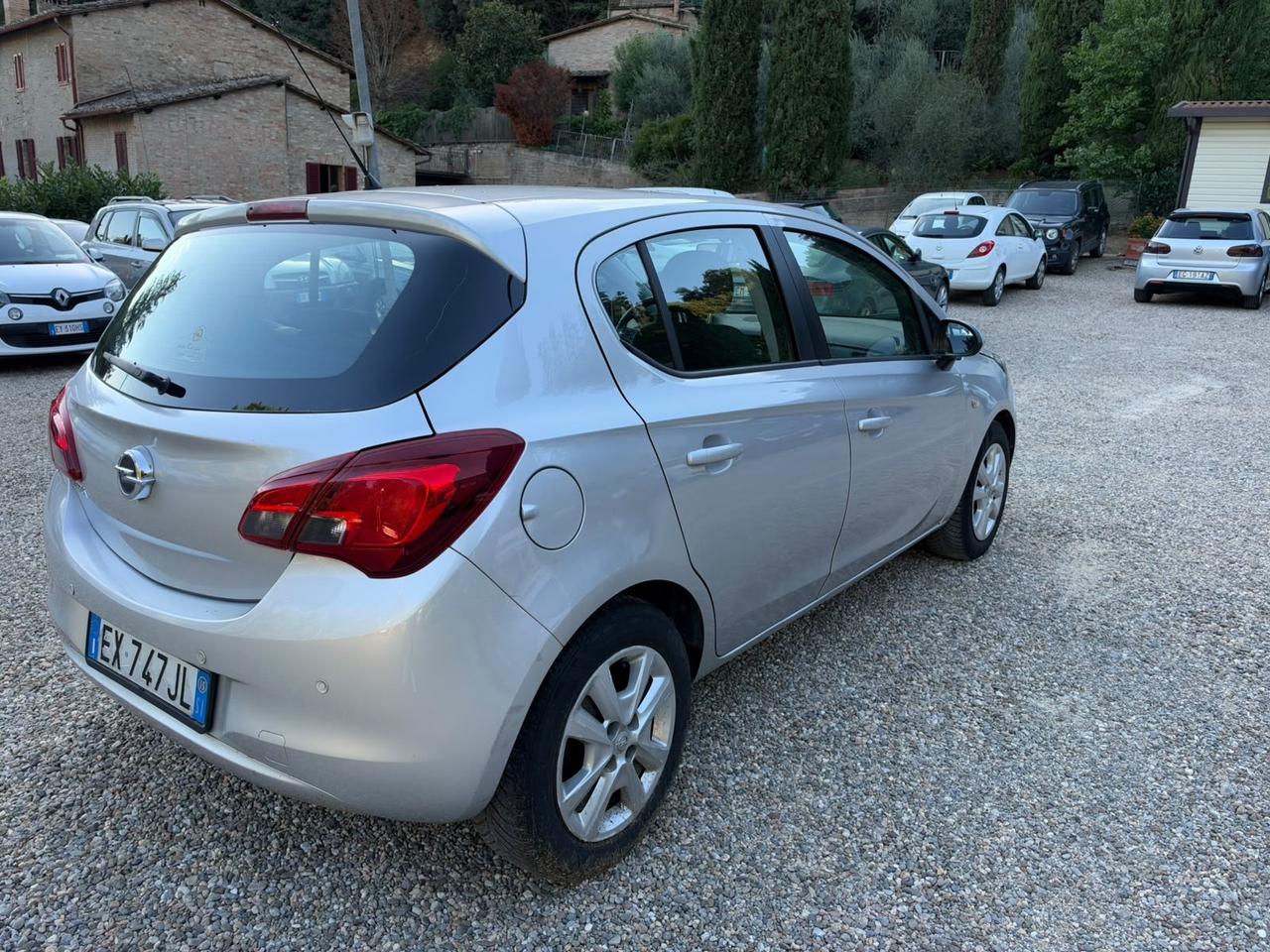 Opel Corsa 1.2 5 porte n-Joy