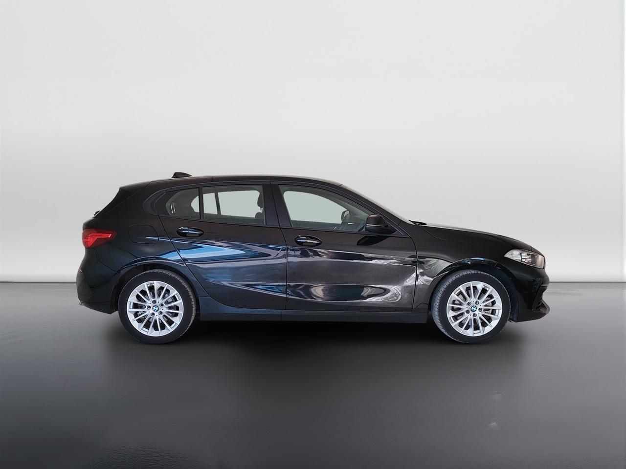 BMW Serie 1 F40 - 118d Business Advantage auto