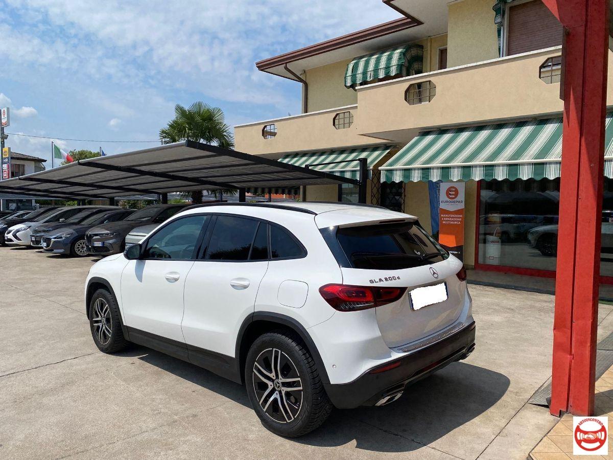 MERCEDES - Classe GLA - 200 d Automatic Sport Plus