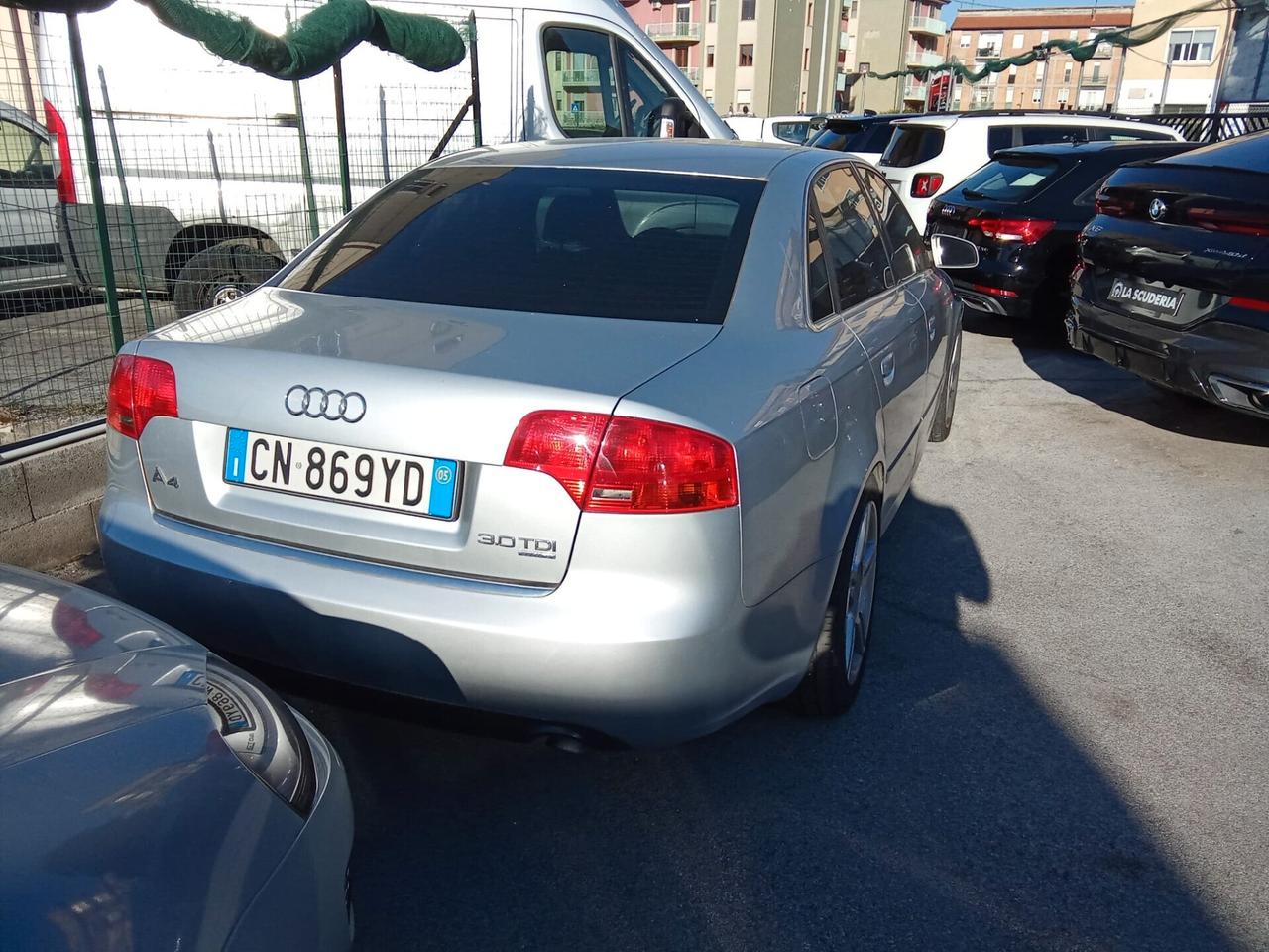 Audi A4 3.0 V6 TDI F.AP. quattro