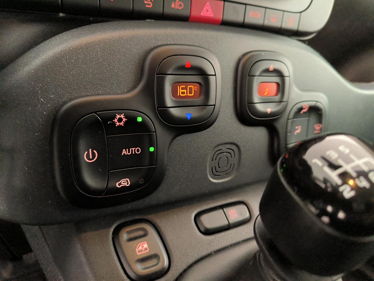 Fiat Panda 1.0 firefly hybrid cross s&s 70cv 5p.ti