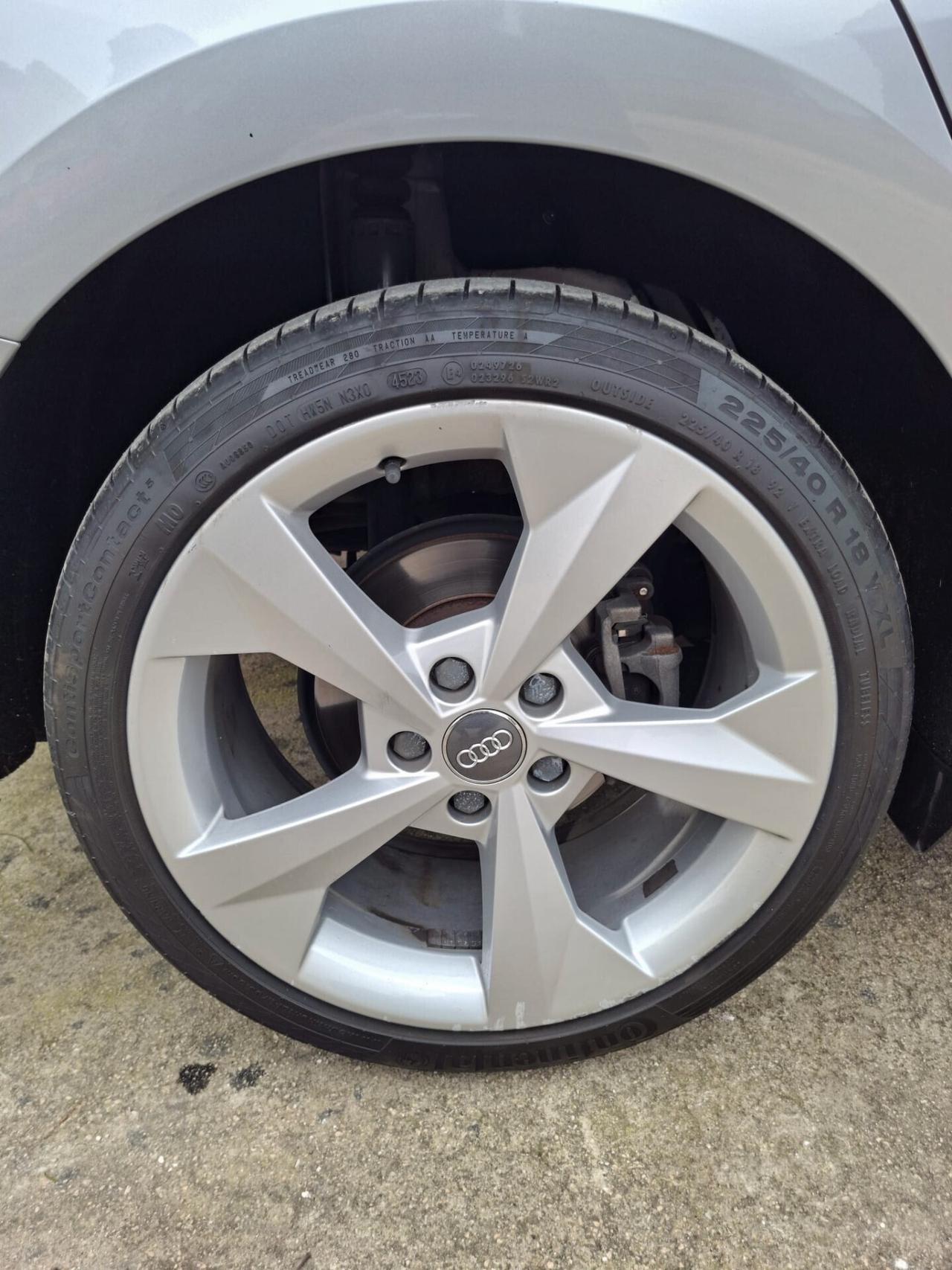 Audi A3 SPB 35 TDI S tronic line edition FULL OPTIONAL