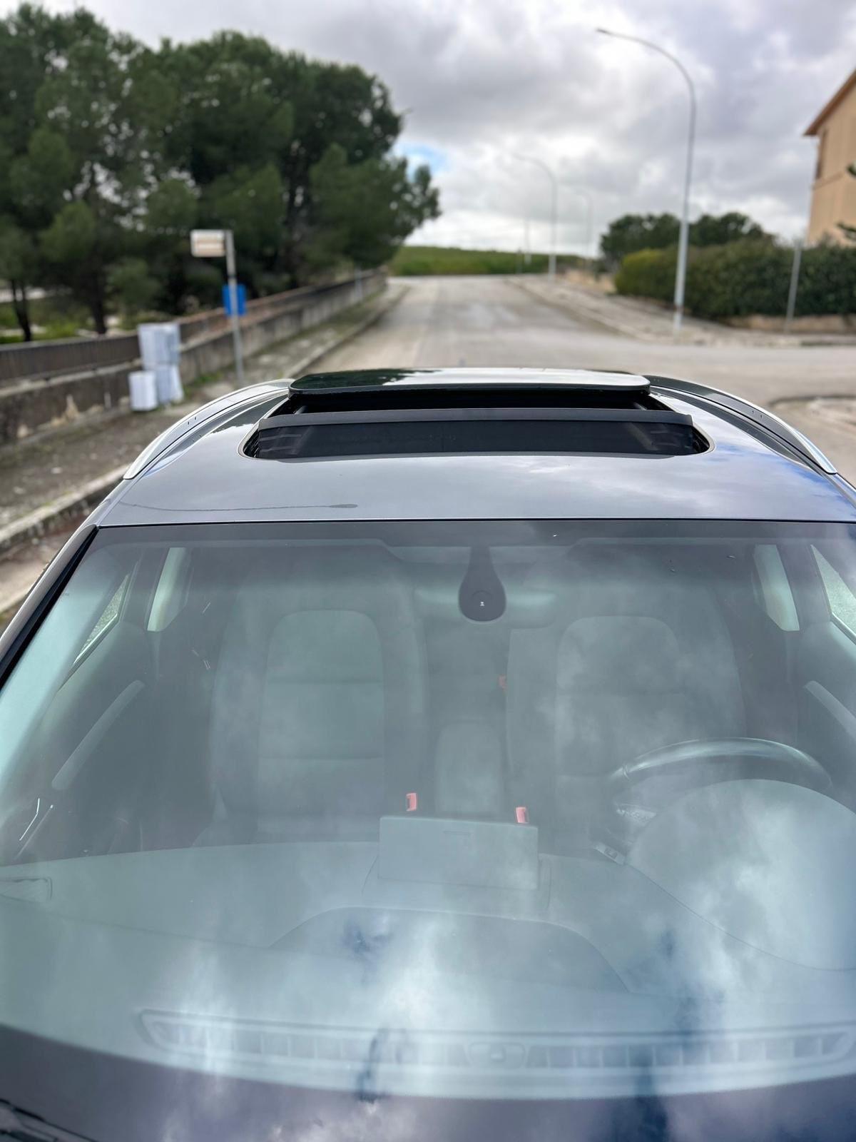 Audi Q3 2.0 TDI 150 CV Sport