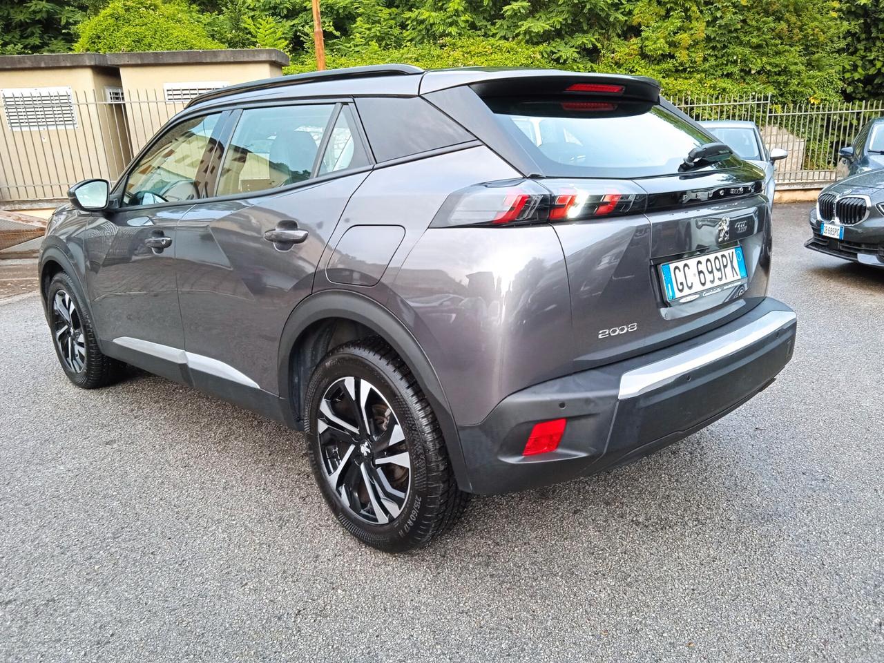 Peugeot 2008 BlueHDi 100 S&S Allure Navi Pack