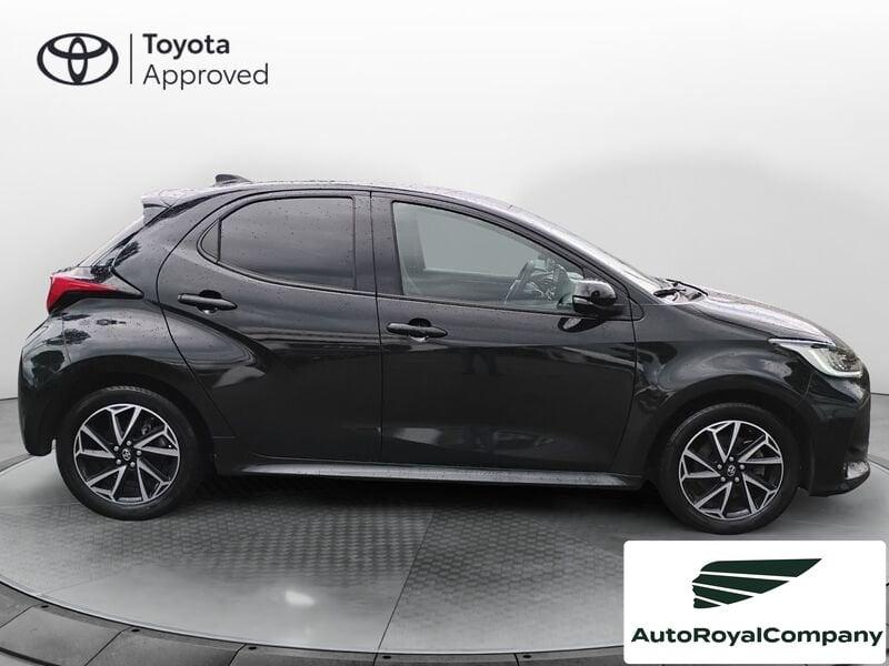 Toyota Yaris Hybrid Lounge MY22