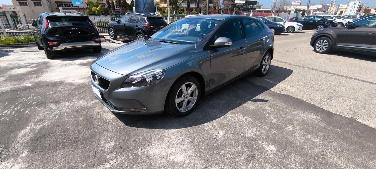 Volvo V40 D2 Geartronic Business