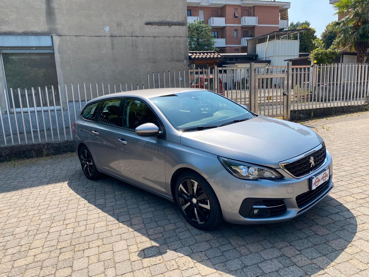 Peugeot 308 BlueHDi 130 S&S SW Style ok neop