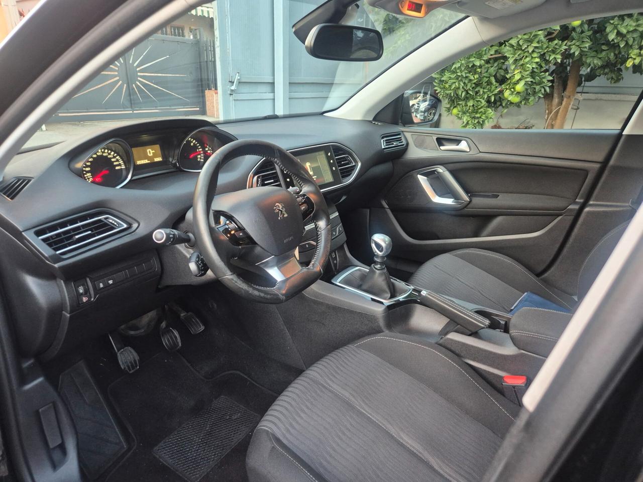 Peugeot 308 1.6 e-HDi 115 CV Stop&Start Active