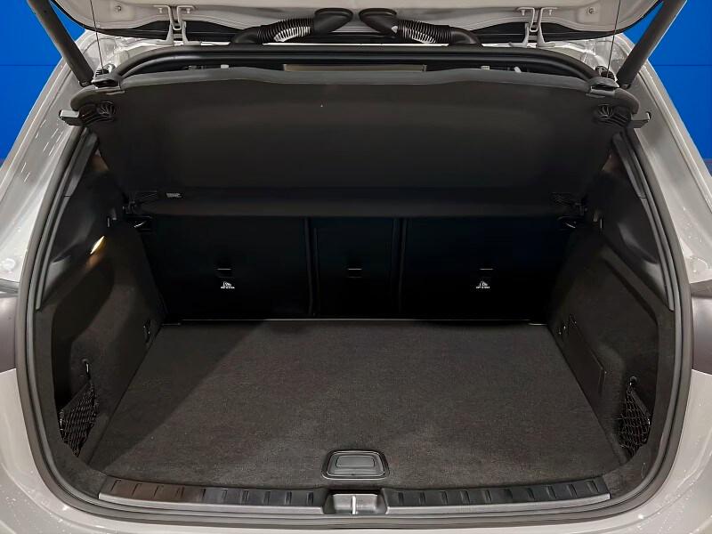 MERCEDES GLA (H247) GLA 200 Automatic ...
