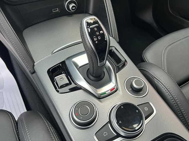 Alfa Romeo Stelvio 2.2 Turbodiesel 210 CV AT8 Q4 Veloce