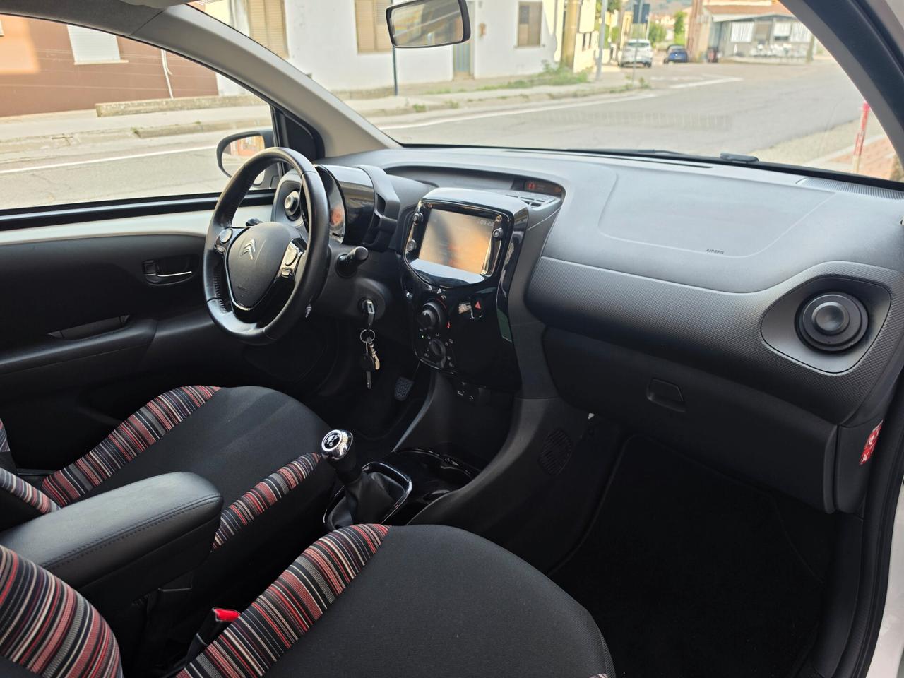 Citroen C1 VTi 72 S&S 3 porte Shine