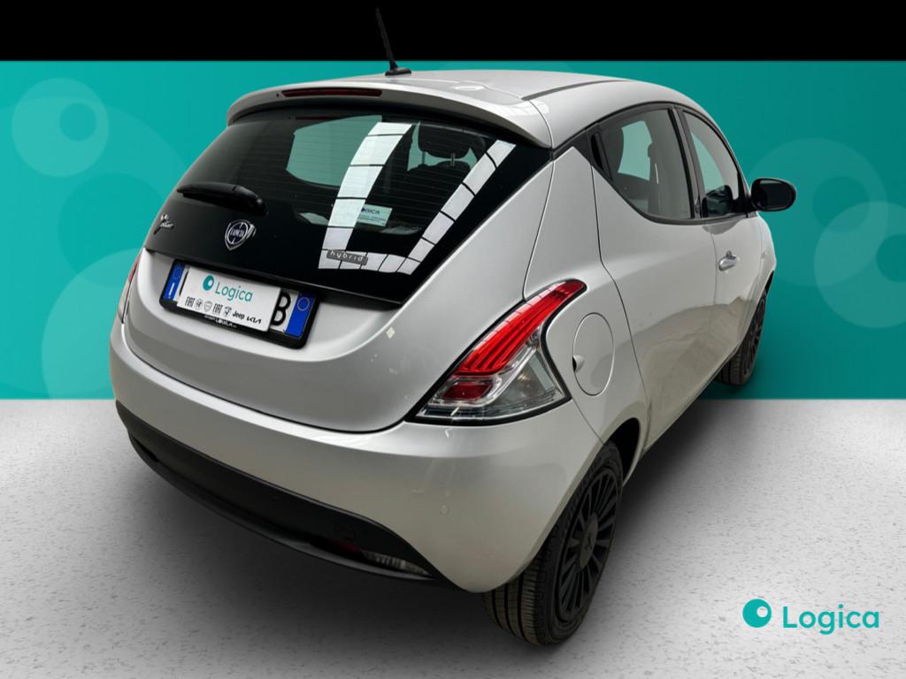 LANCIA Ypsilon III 2021 - Ypsilon 1.0 firefly hybrid Silver s&s 70c