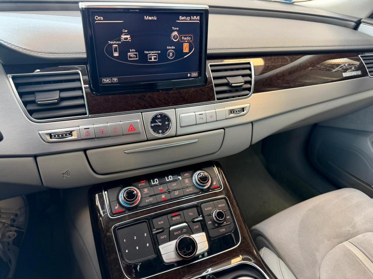 Audi A8 L 3.0 TDI 250 CV clean diesel quattro tiptronic