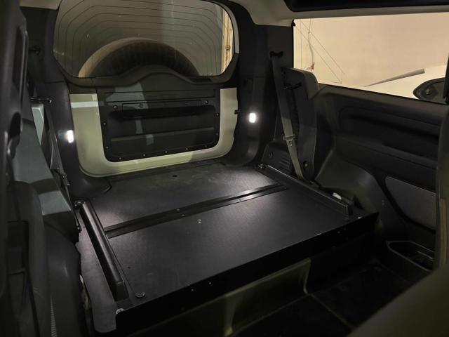 LAND ROVER Defender 90 3.0D I6 200 CV AWD Autocarro Auto SE