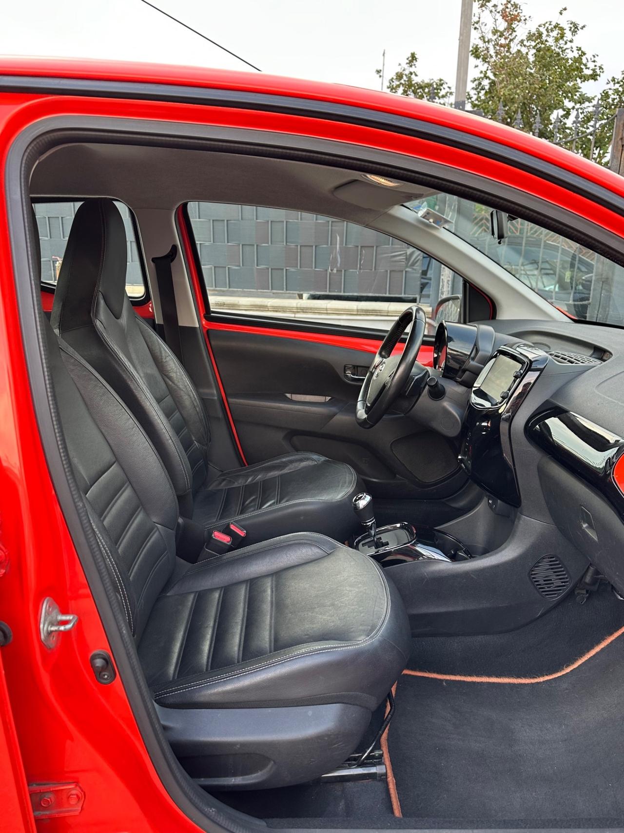 Toyota Aygo 1.0 VVT-i 69 CV 5 porte x-pure MMT 2016