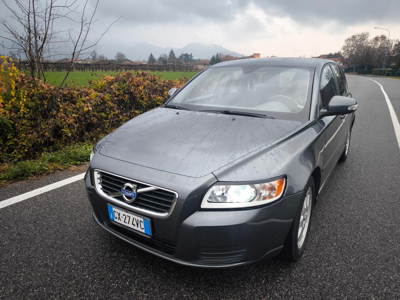 VOLVO V50 SW 1,6 D2 OK NEOPATENTATI