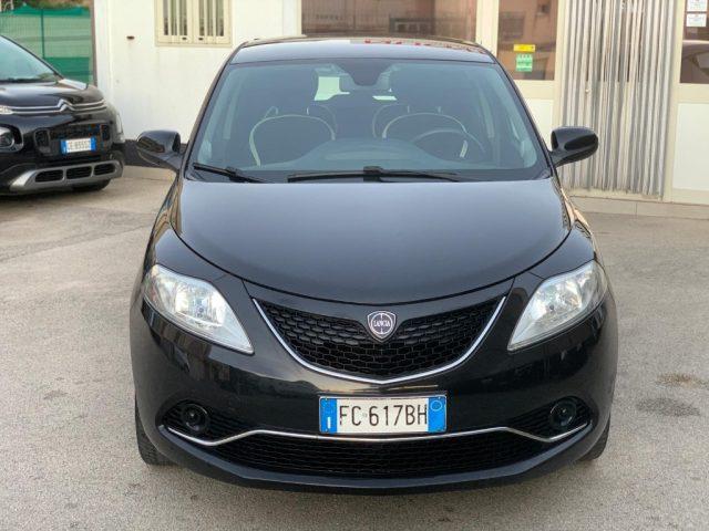 LANCIA Ypsilon 1.2 69 CV 5 porte Gold