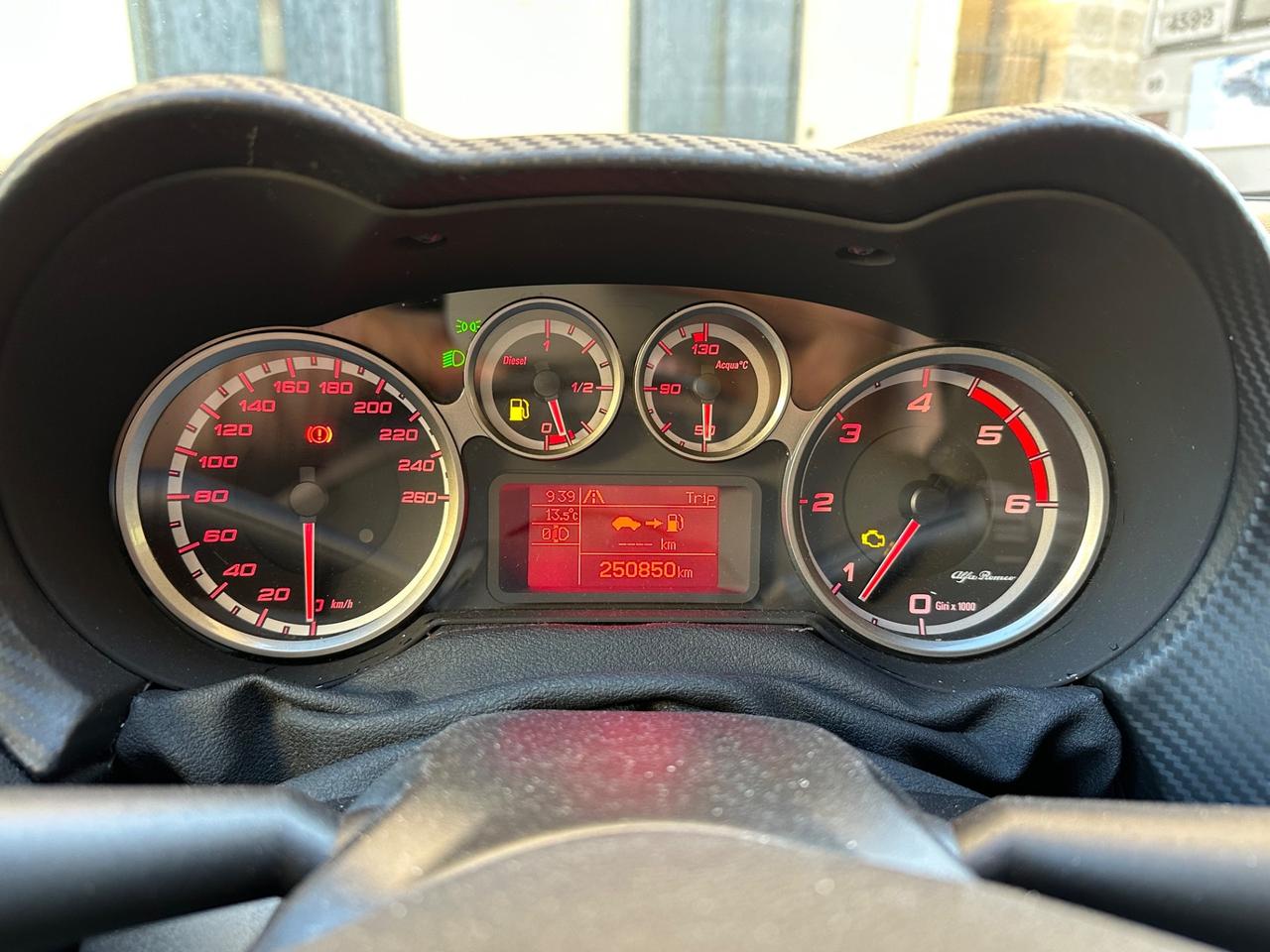 Alfa Romeo MiTo 1.6 JTDm 16V Distinctive Sport Pack