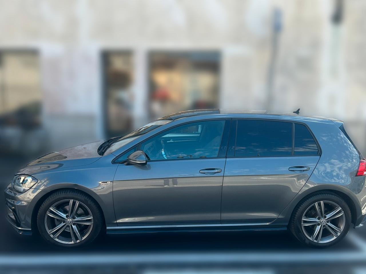 Volkswagen Golf 5p 1.6 tdi Sport 115cv dsg ANCHE PER NEOPATENTATI