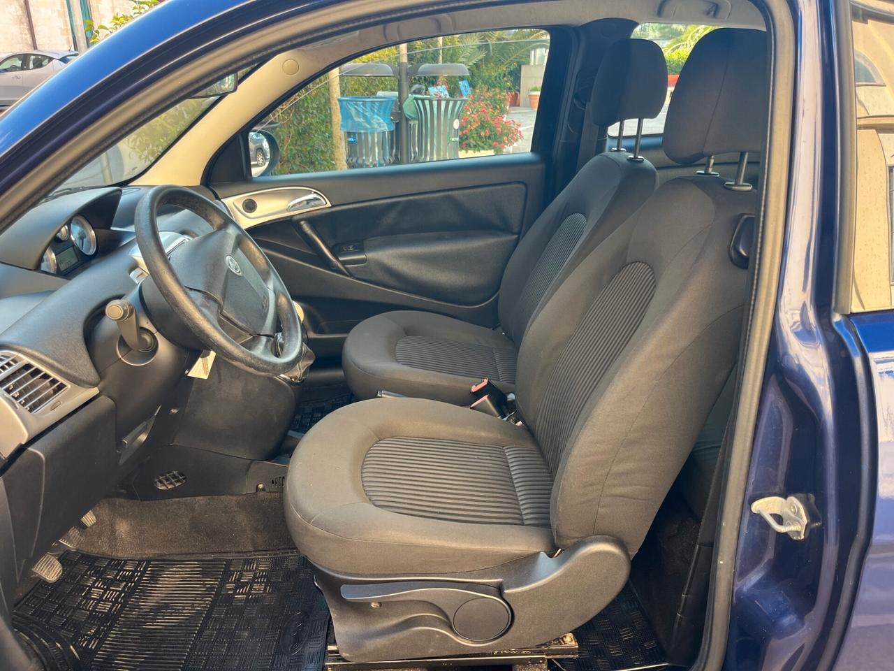 Lancia Ypsilon 1.2 Diva X Neo Patentati
