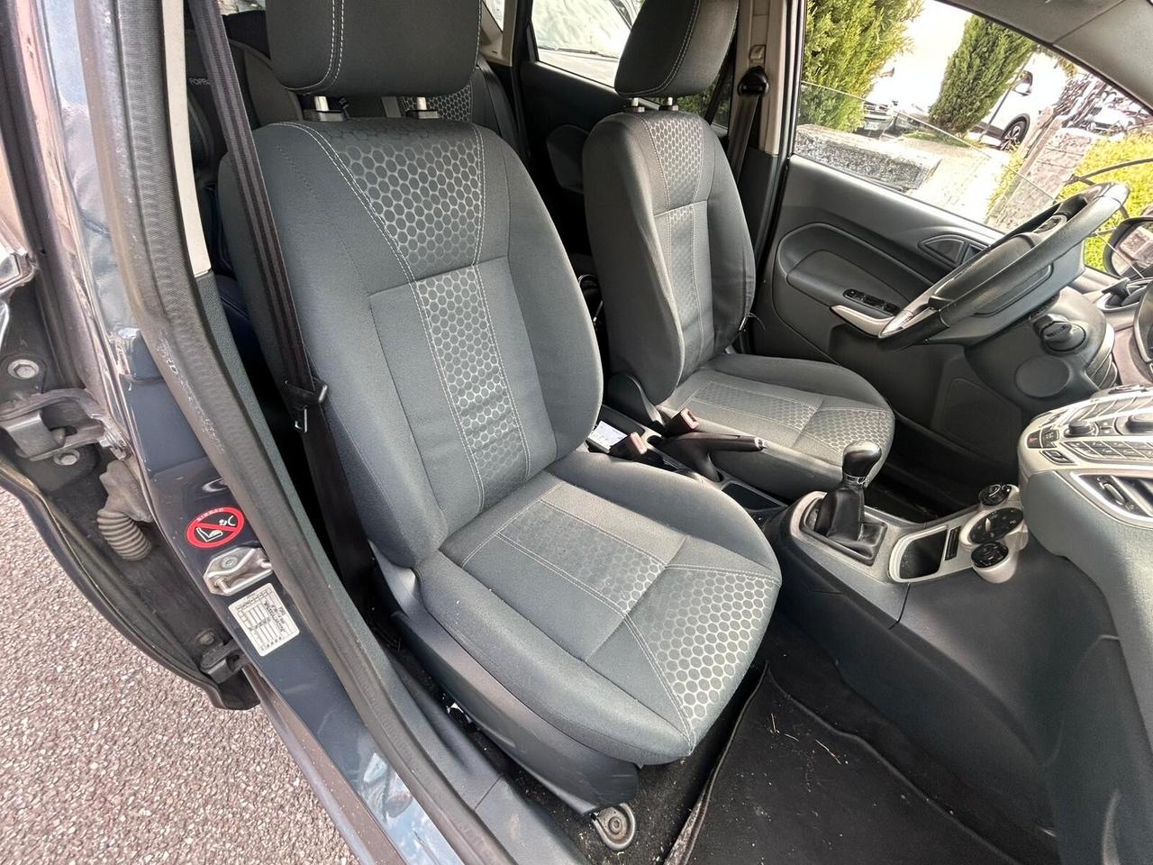 Ford Fiesta 5p 1.6 tdci + c/esp 95cv E5 - ANCHE NEOPATENTATI