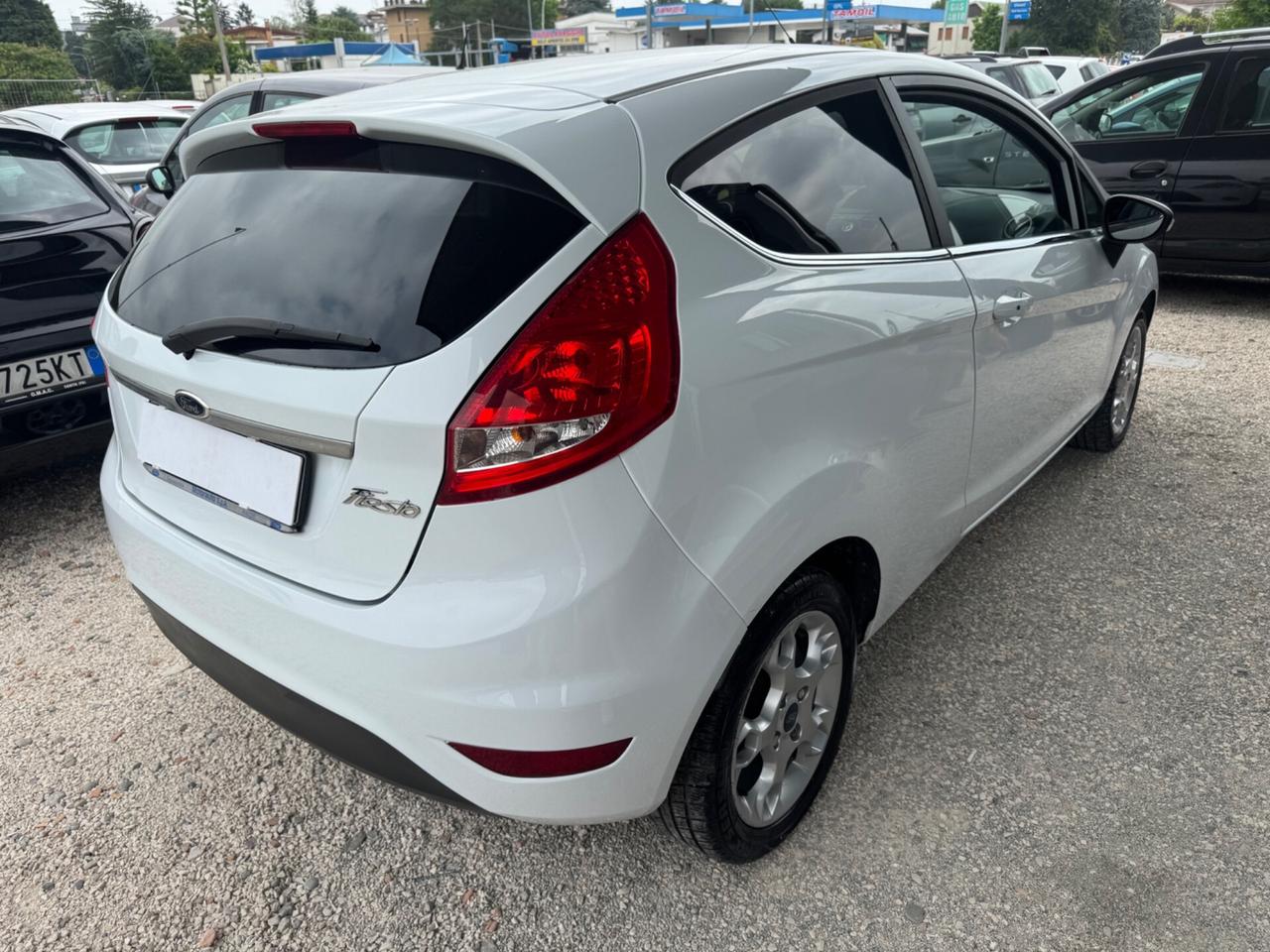 Ford Fiesta 1.2 60CV 3 porte Titanium