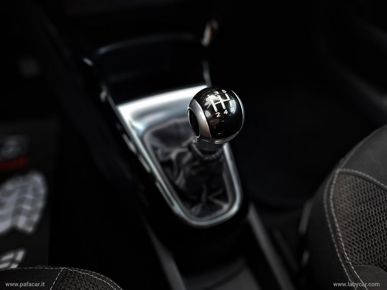 DS AUTOMOBILES DS 3 1.6 HDi 90 So Chic 99
