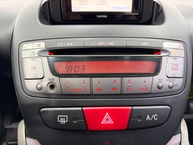 TOYOTA Aygo 1.0 12V VVT-i 5 porte Lounge Connect