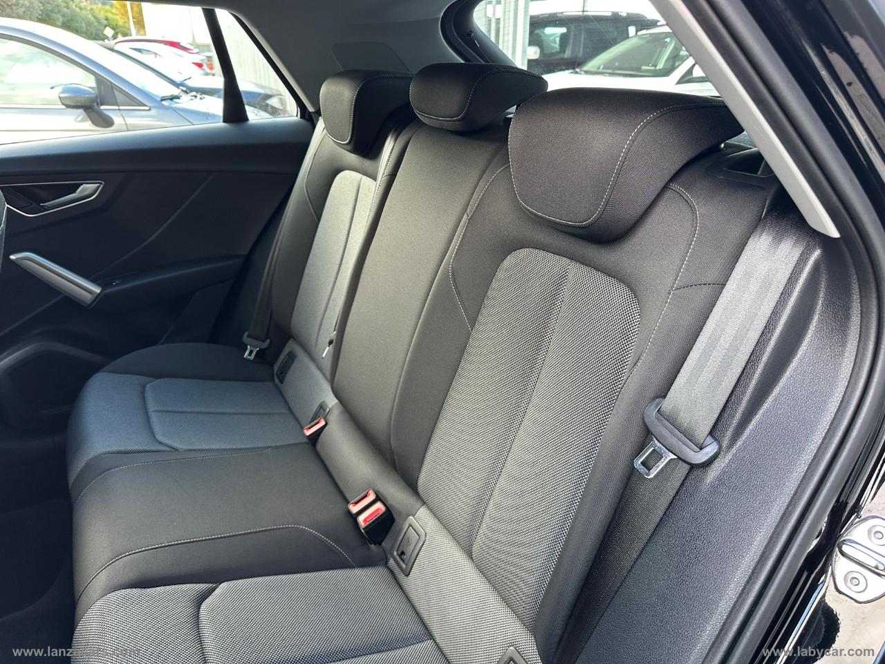 AUDI Q2 30 TDI Business Advanced