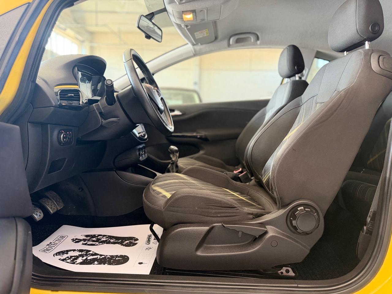 Opel Corsa 1.3 CDTI ecoFLEX Start&Stop Coupé b-Color