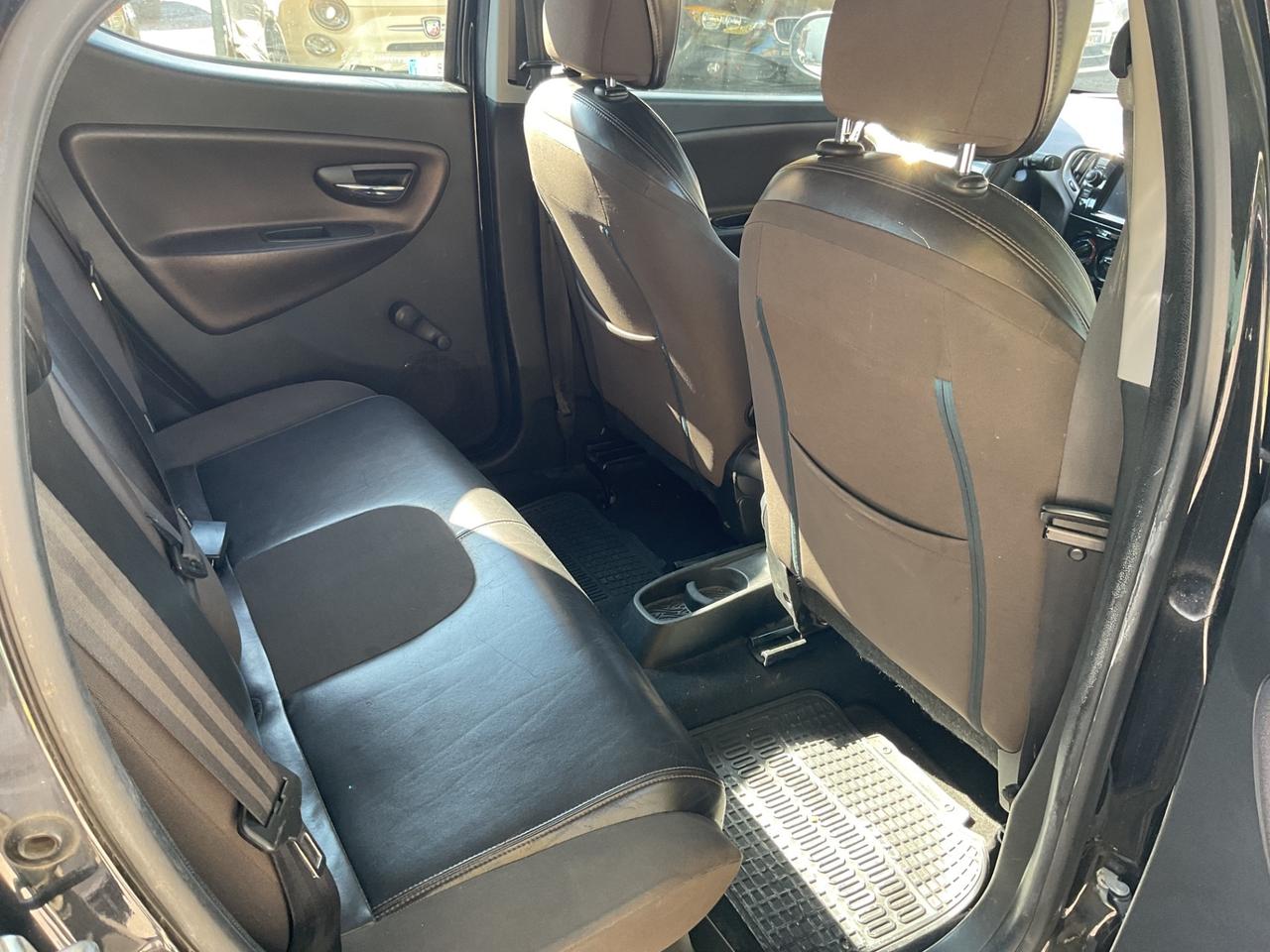Lancia Ypsilon 1.2 5 Porte GPL Chic Gold OK NEOPATENTATI