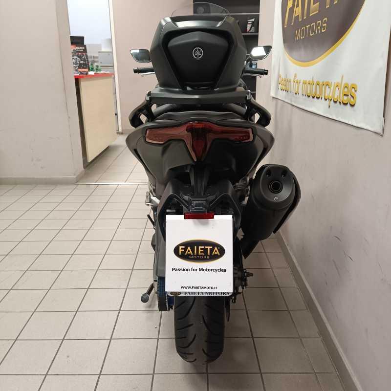 Yamaha T-Max 560 - 2025