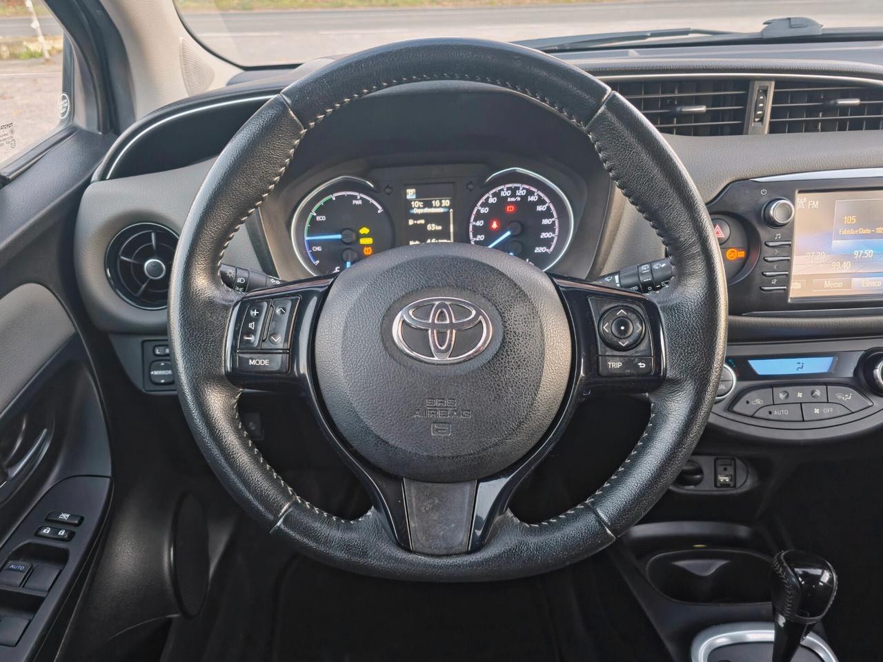 Toyota Yaris 1.5 Hybrid 5 porte Business 2017-E6B Automatico NEO