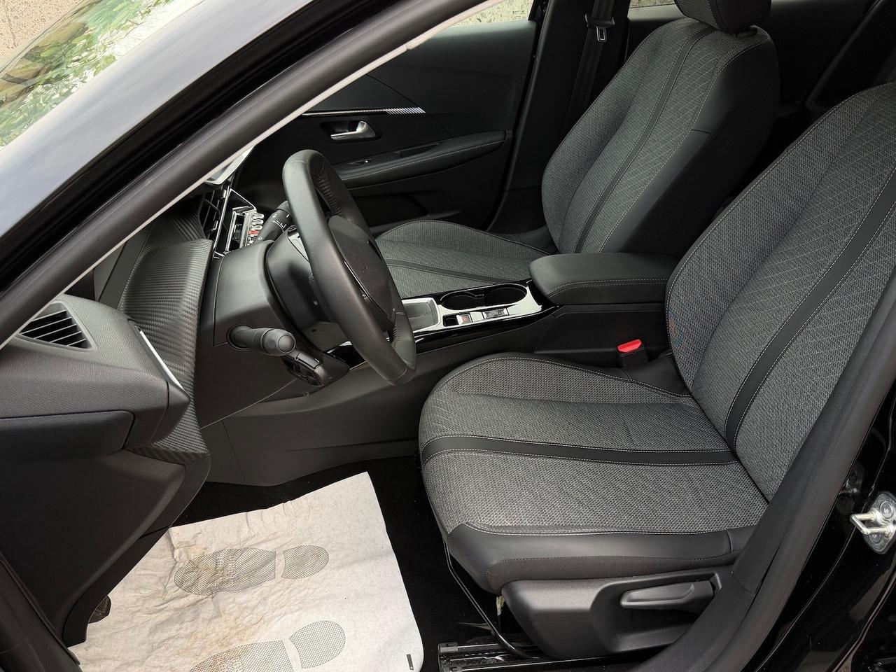 Peugeot 208 PureTech 100 Stop&Start 5 porte Allure