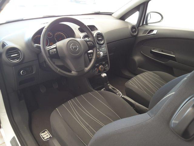 OPEL Corsa 1.0 12v 3 porte Club