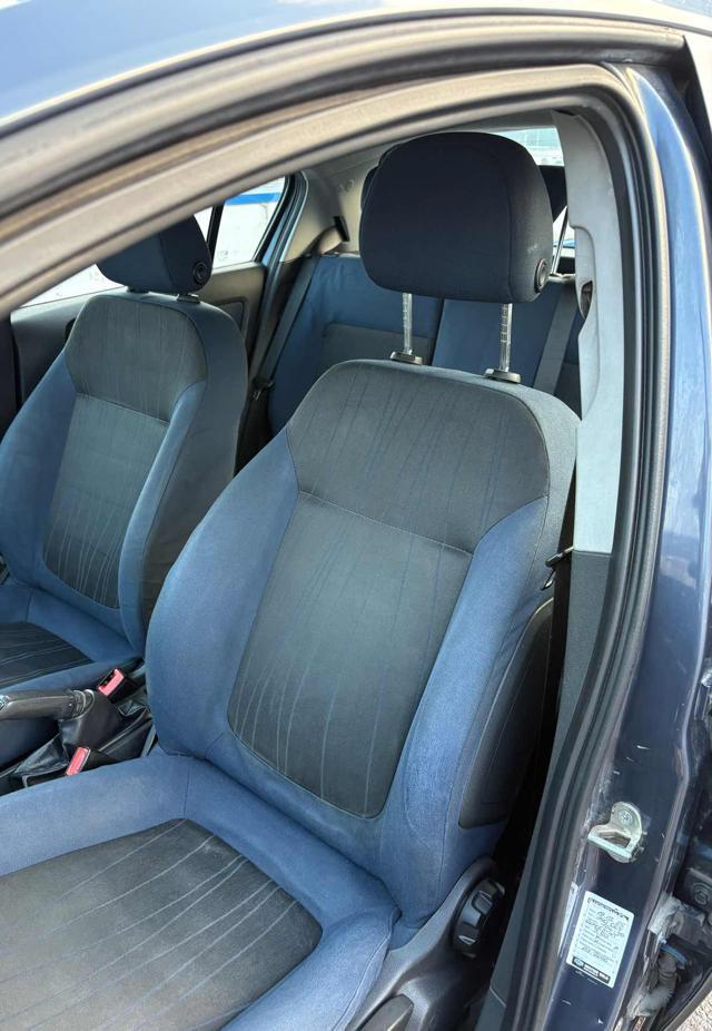 OPEL Corsa 1.2 5 porte Enjoy