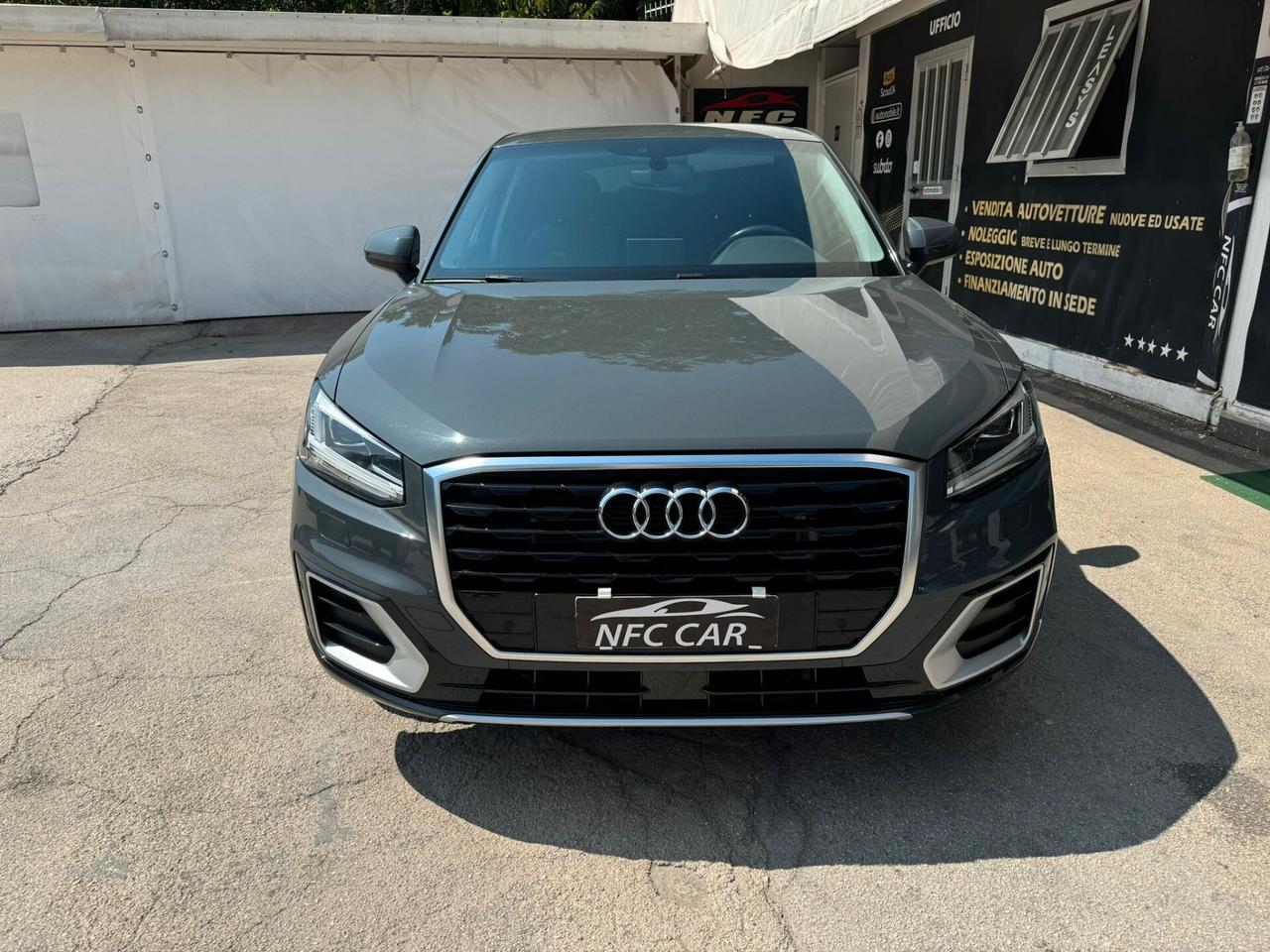 Audi Q2 1.6 TDI S tronic Business NAV/SENS/LED