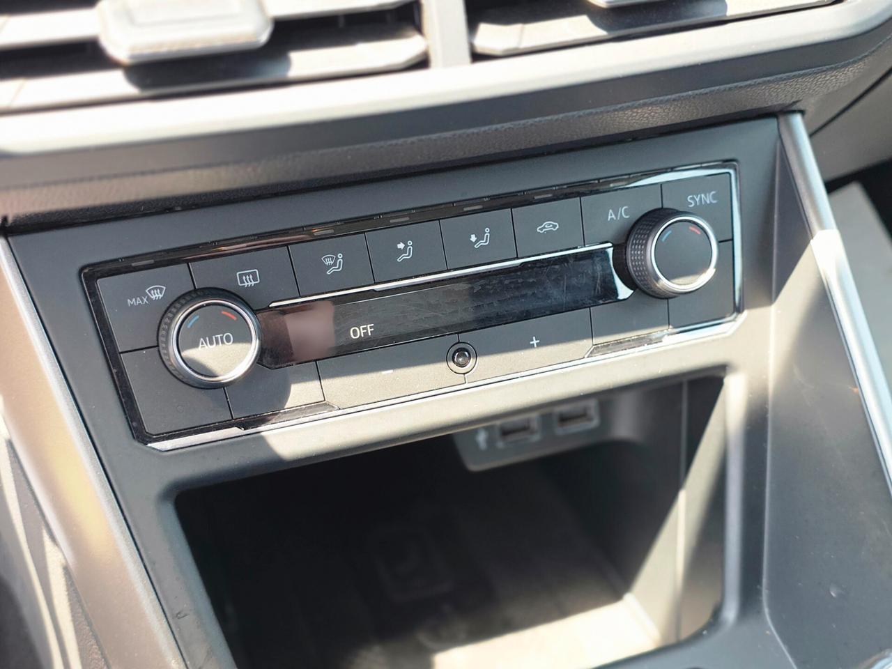 VOLKSWAGEN POLO 1.0 TSI NEOPAT UNICO PROP - 2019