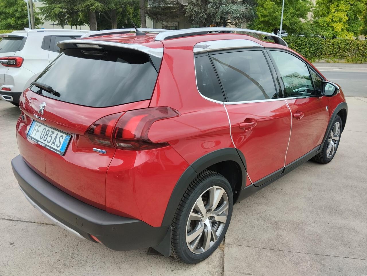 Peugeot 2008 BlueHDi 120 S&S Crossway