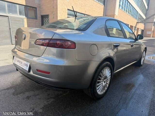 Alfa Romeo 159 1.9 JTDm 16V Distinctive Q-Tronic