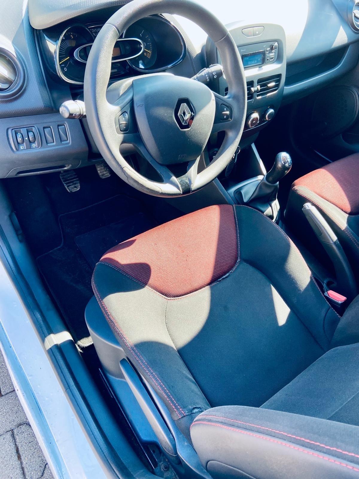 Renault Clio 1.5 dCi 75CV neopatentati