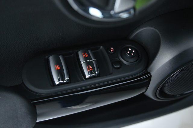 MINI Cabrio 1.5 Cooper Cabrio Premium Plus Package