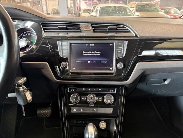 Volkswagen Touran 2.0 TDI 150 CV SCR DSG Executive BlueMotion Tech. 7 POSTI