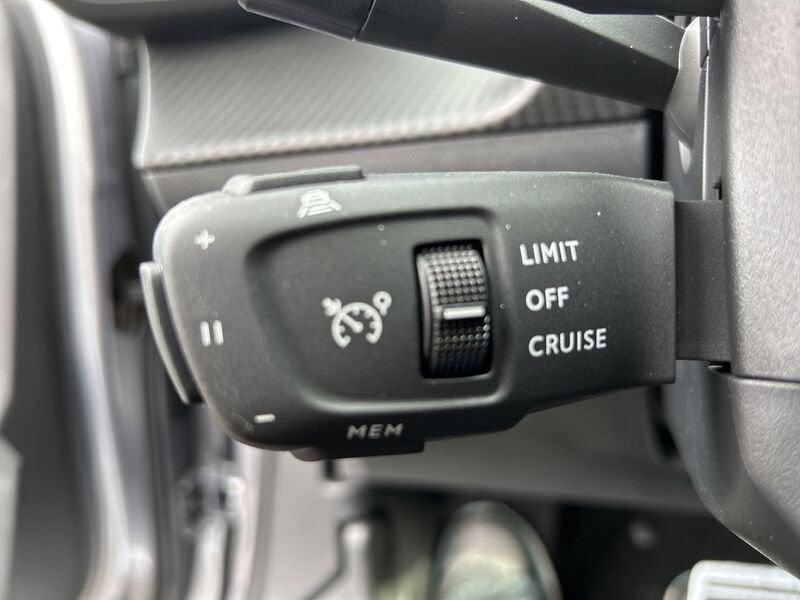 Peugeot 2008 II 2023 1.2 hybrid GT 145cv e-dcs6
