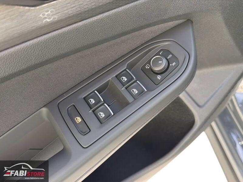 Volkswagen Golf 2.0 TSI 245 Cv GTI DSG - Harman, 19", DCC, Fendi, Head Up ecc