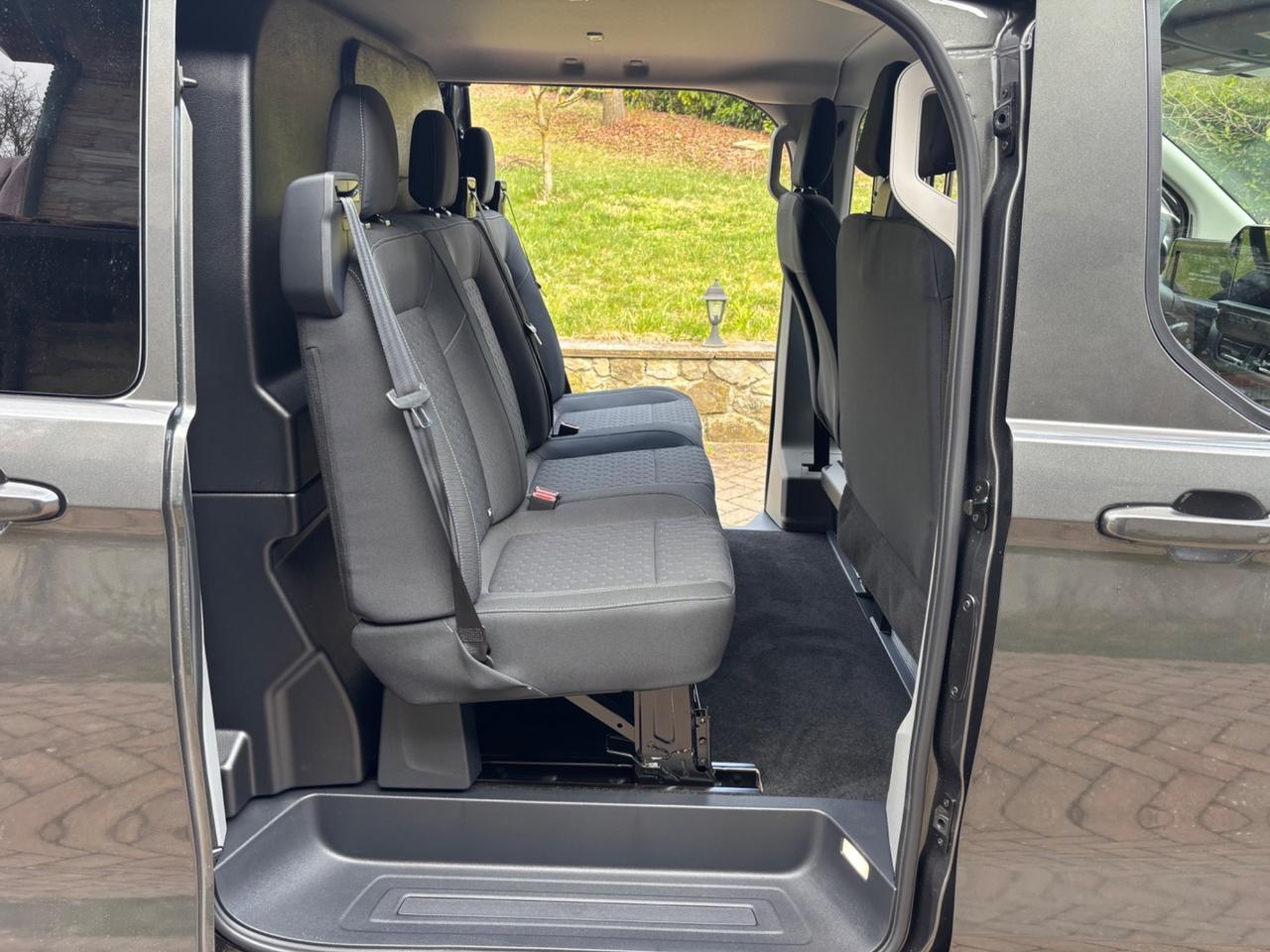 Ford Transit Custom doppia cabina 6 Posti titanum 320 L2H1 PRONTA CONSEGNA