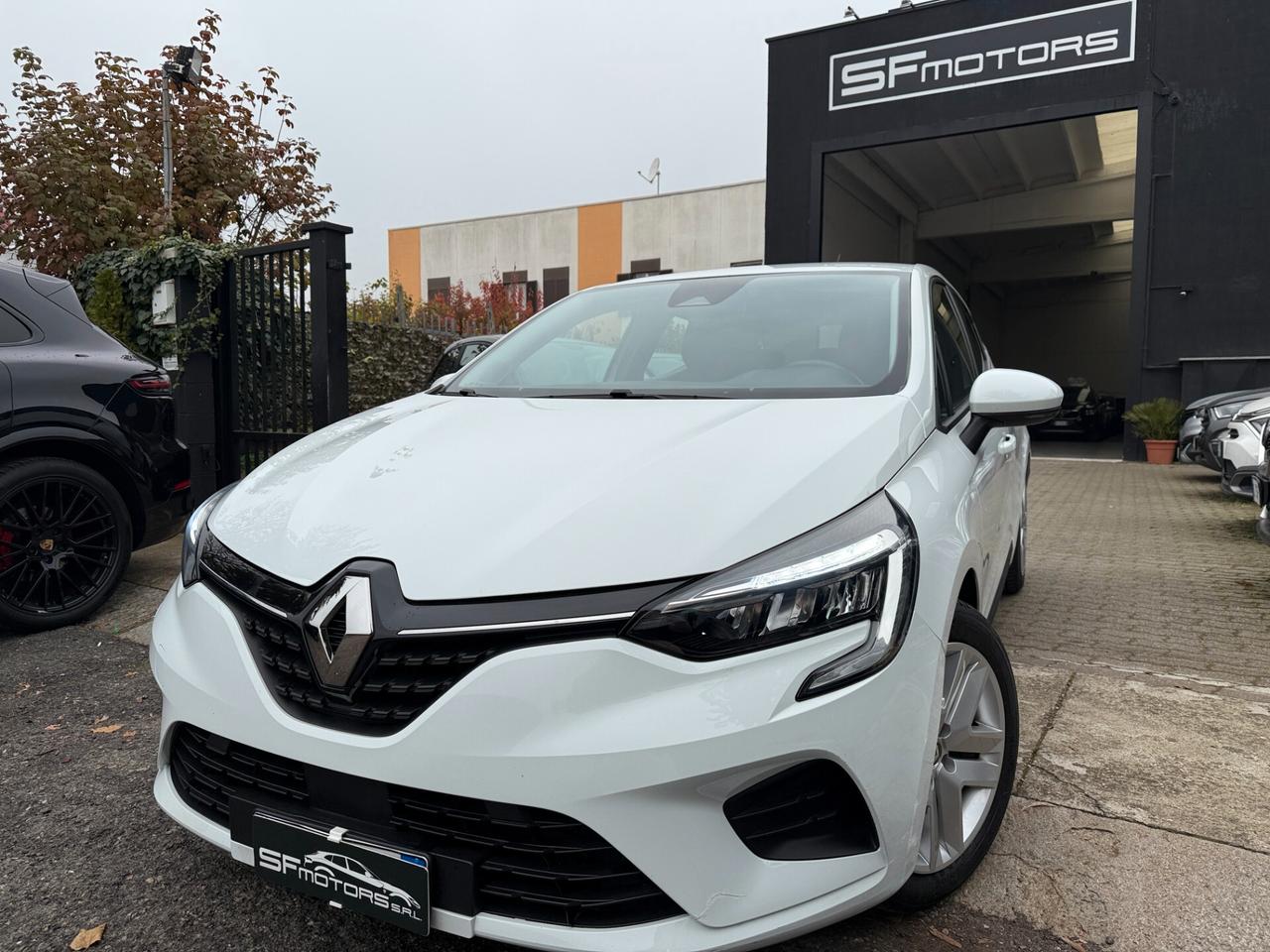 Renault Clio Hybrid E-Tech 140 CV 5 porte Intens