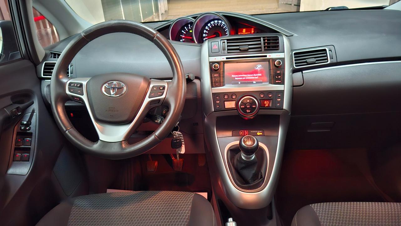 TOYOTA VERSO 2014 1.6DIESEL 7POSTI TETTO PANORAMICO