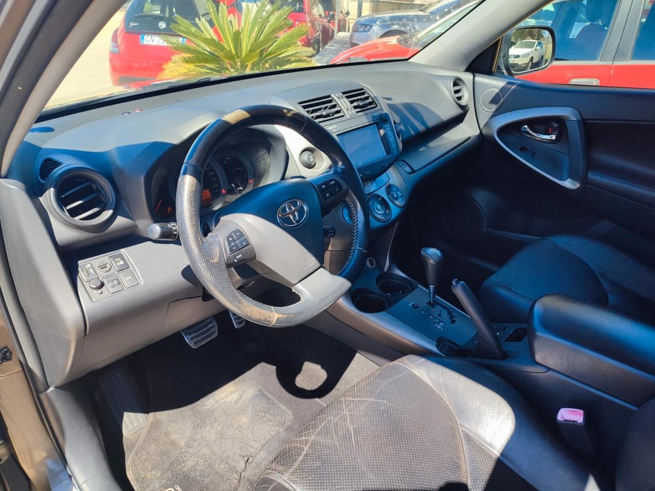 Toyota RAV 4 RAV4 2.2 D-4D 150 CV DPF Luxury